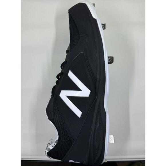 NEW "New Balance" Tupelo Mens Cleats  Black & White SZ 12.5 Sports Baseball - Picture 9 of 12